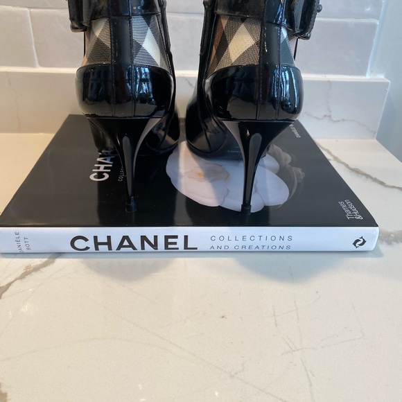 Authentic Burberry ankle boots size 40 - Picture 4 of 8